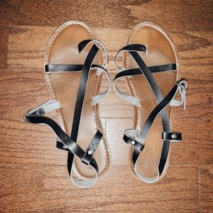 🌟Mossimo Black Sandals